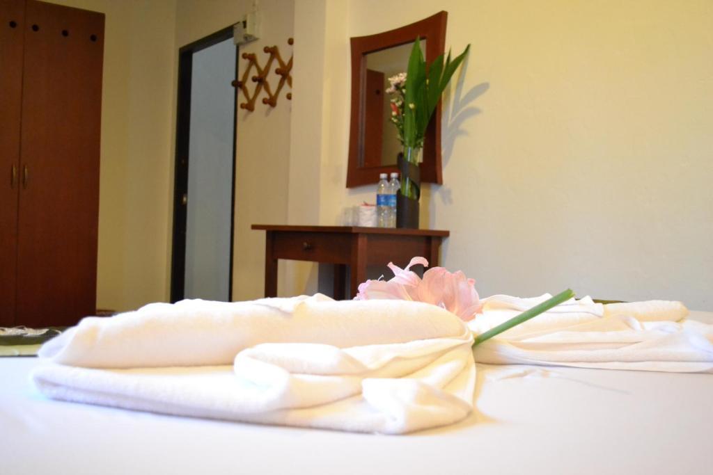 Wandee Bed & Breakfast Καο Λακ Δωμάτιο φωτογραφία